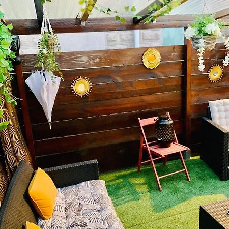 Chambre Cocooning Chez L'Habitant Вилньов-льо-Роа Екстериор снимка
