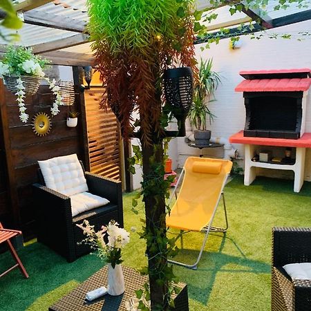 Chambre Cocooning Chez L'Habitant Вилньов-льо-Роа Екстериор снимка