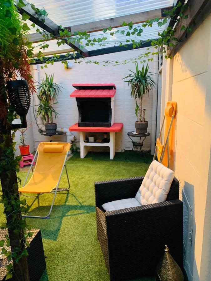 Chambre Cocooning Chez L'Habitant Вилньов-льо-Роа Екстериор снимка